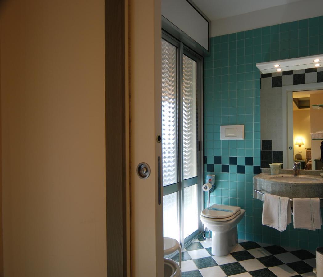 Hotel Montecarlo Τζεσόλο Λίντο Δωμάτιο φωτογραφία