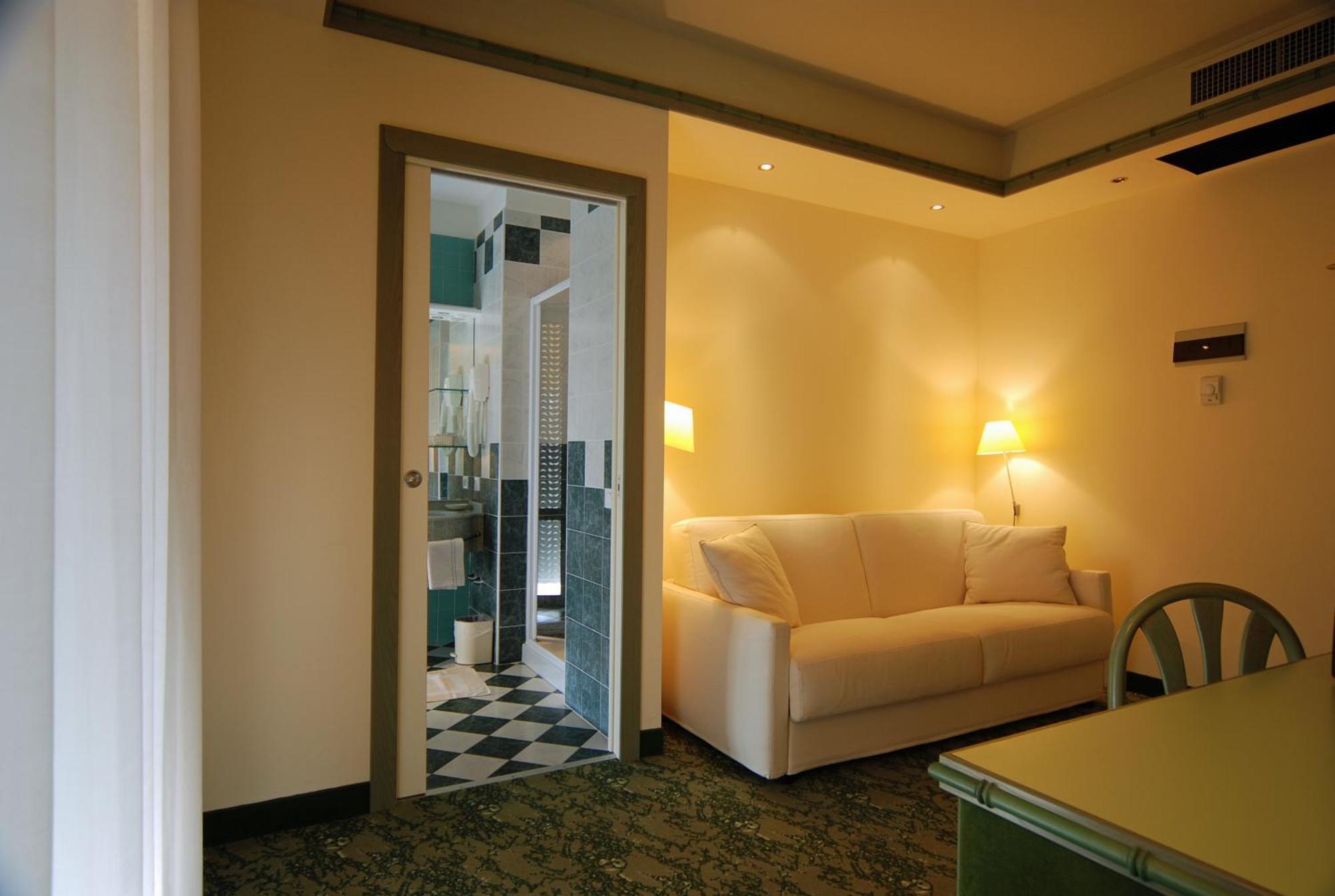 Hotel Montecarlo Τζεσόλο Λίντο Εξωτερικό φωτογραφία